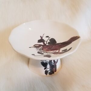 Audubon Sparrow On A Ceramic Pedestal Tiered White Plate